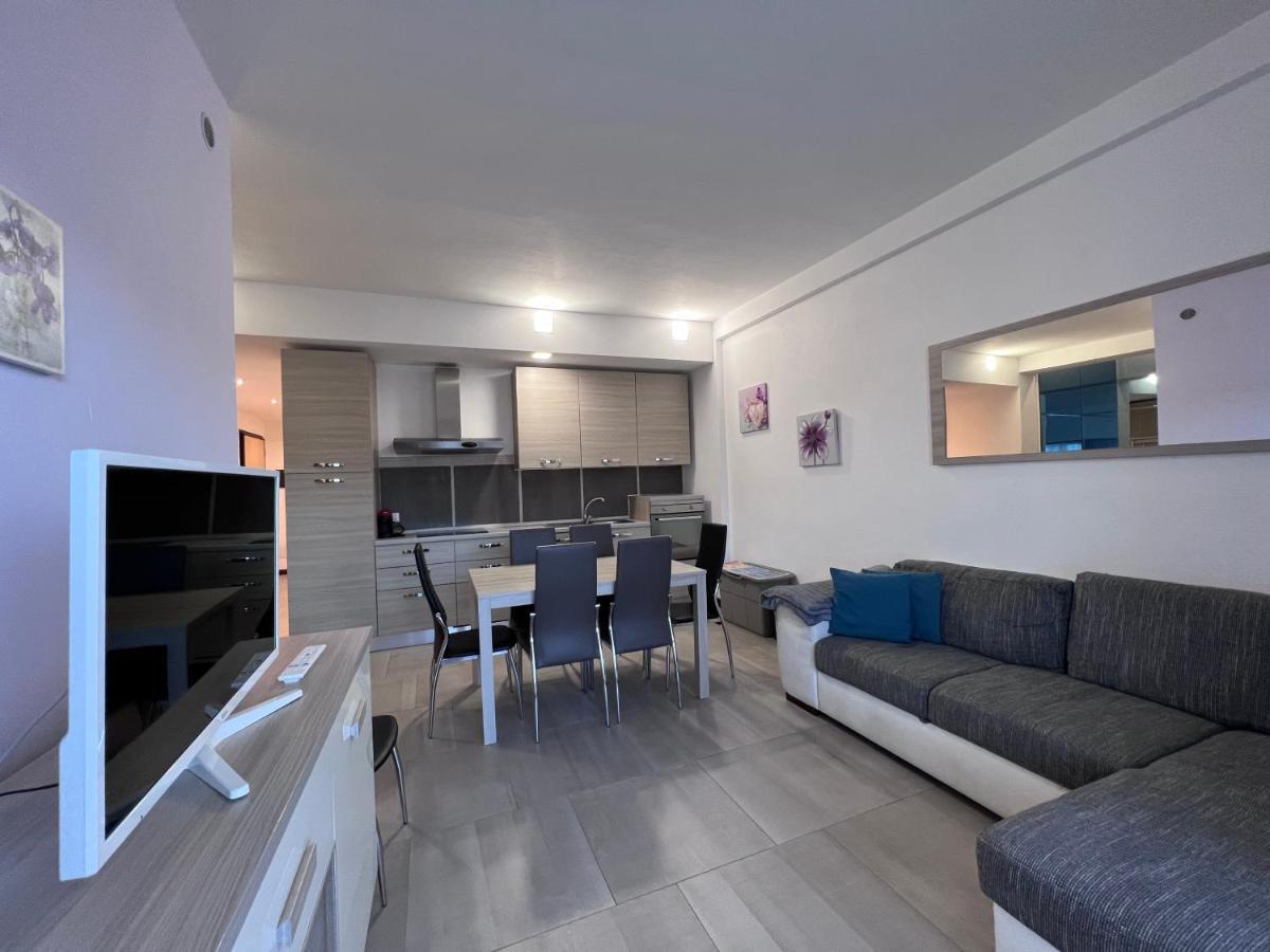 Smeralda Flats Ольбія Екстер'єр фото